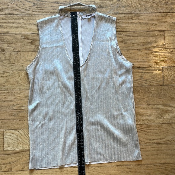 BB Dakota bellow top - Picture 8 of 11